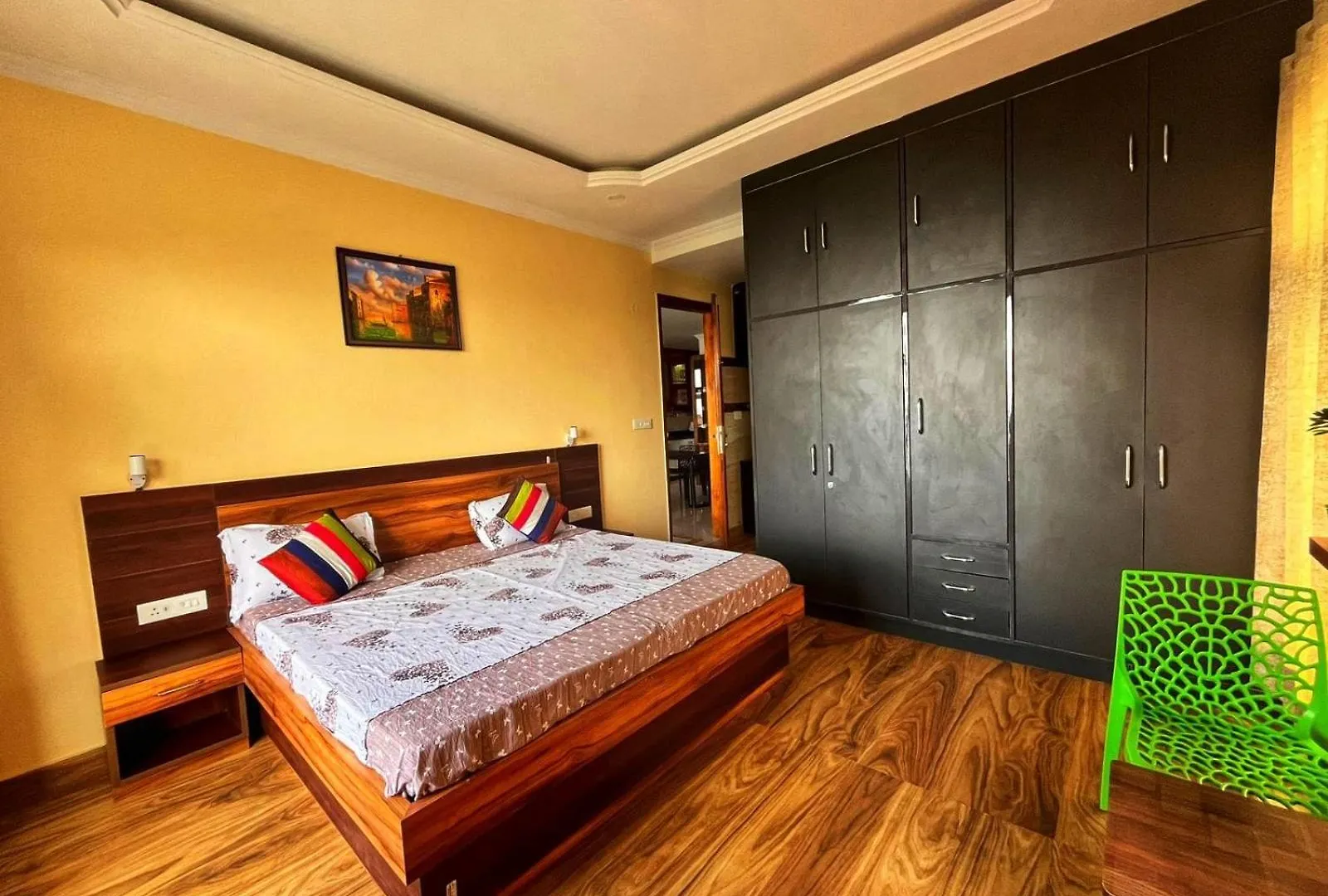 Baldeyan Breeze 2Bhk Family Apartments With Balcony View Shimla India